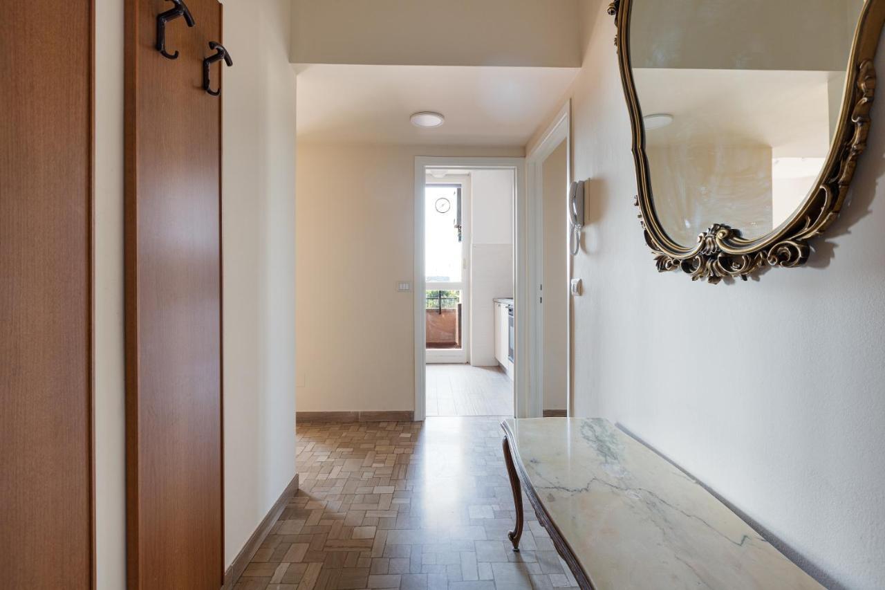 Milano - Roomy Apartment 300 M From M3 Affori Fn! מראה חיצוני תמונה